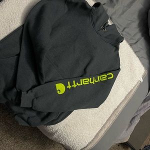 Super comfy , size small carhart sweatshirt